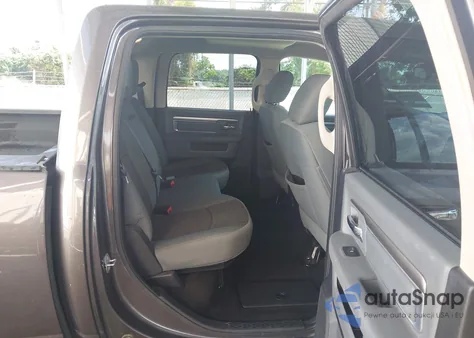 2015 Ram 1500 Big Horn z USA, uszkodzony, nr VIN 1C6RR7LT1FS745260